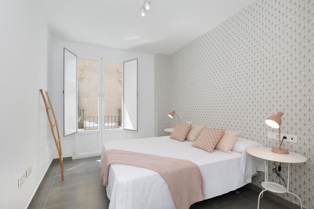 Hi Room - Smart Apartments - He 1 Granada Luaran gambar