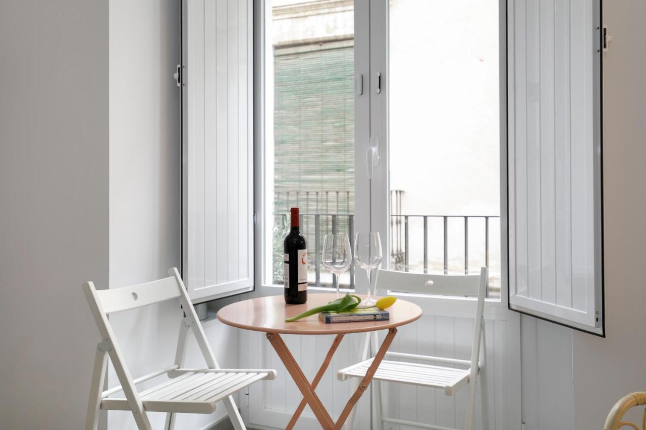 Hi Room - Smart Apartments - He 1 Granada Luaran gambar